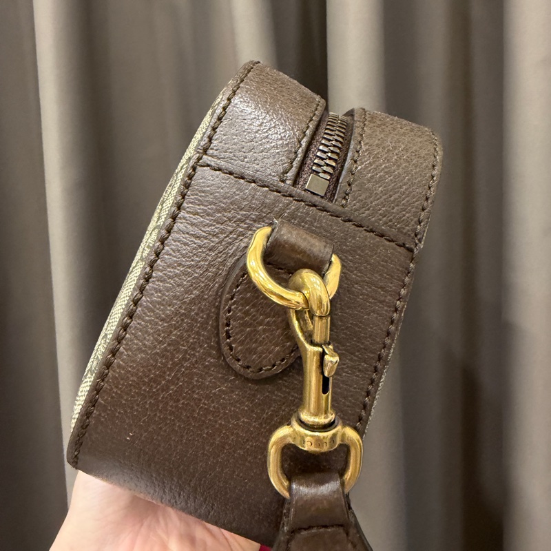 Gucci PVC咖牛皮斜背相機包-2
