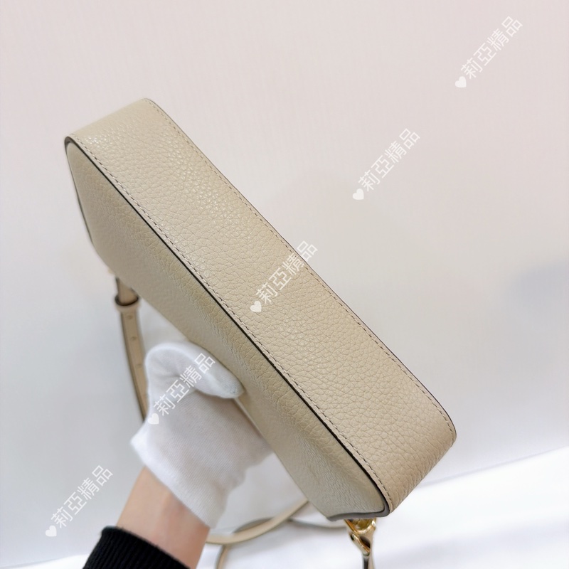 莉亞精品♡ KS奶白斜背包 二手美包-7