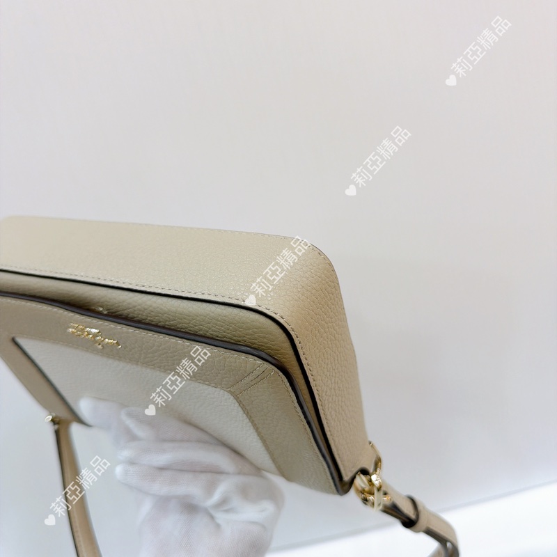 莉亞精品♡ KS奶白斜背包 二手美包-11