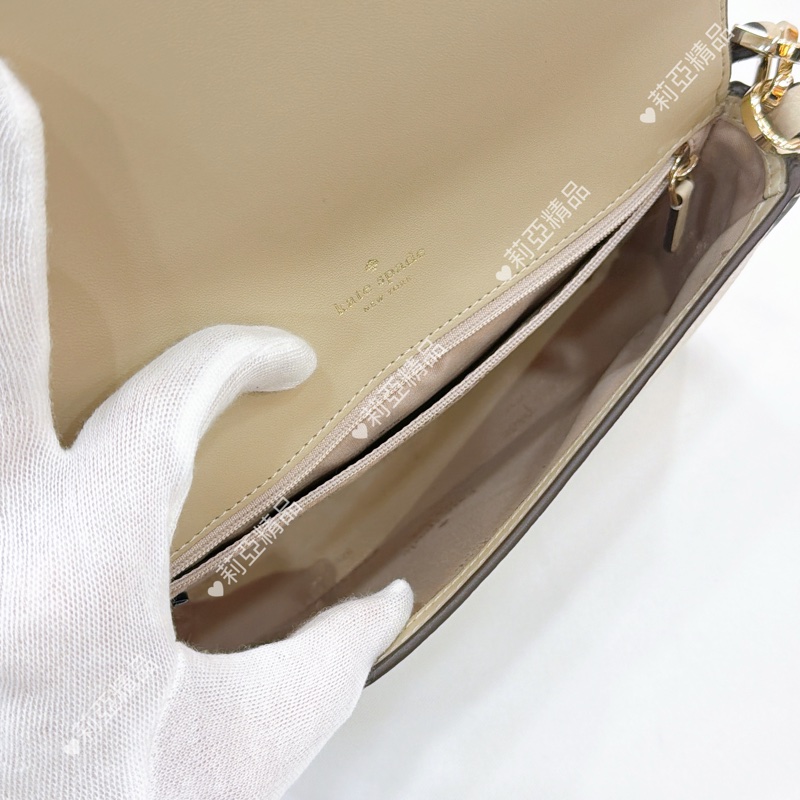 莉亞精品♡ KS奶白斜背包 二手美包-14