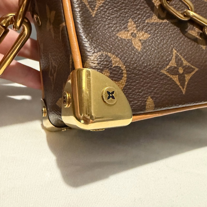 Louis Vuitton LV Mini Soft Trunk 金鏈 斜背包-22