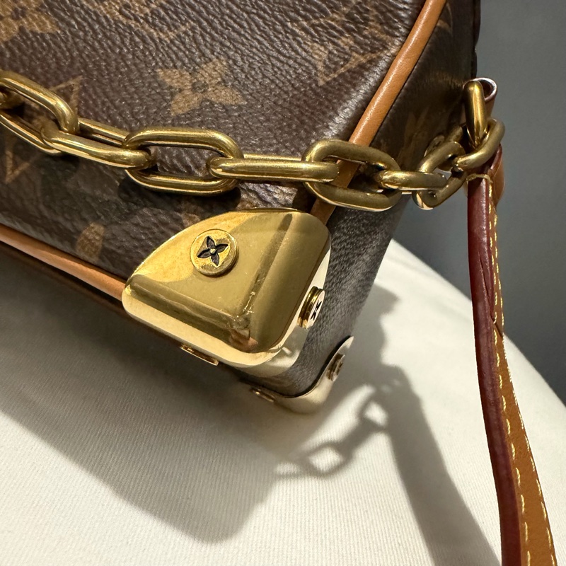 Louis Vuitton LV Mini Soft Trunk 金鏈 斜背包-23
