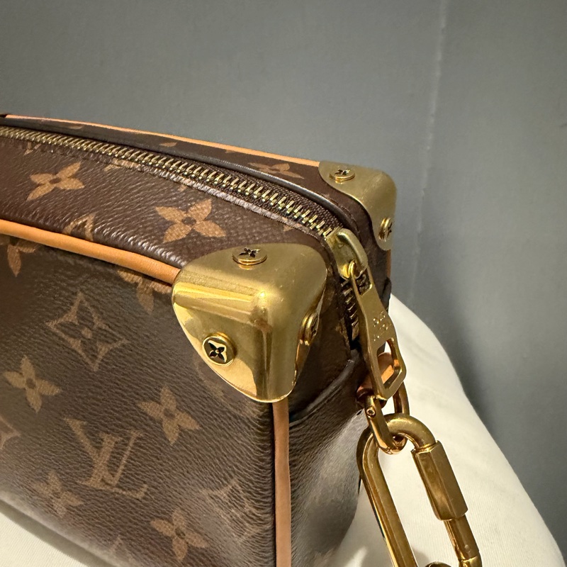 Louis Vuitton LV Mini Soft Trunk 金鏈 斜背包-26