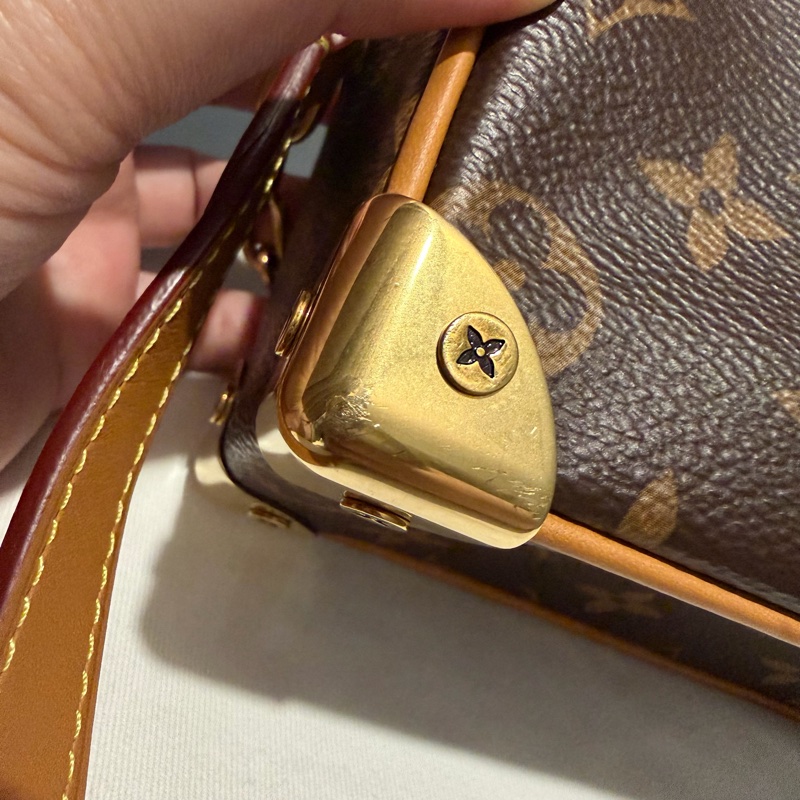 Louis Vuitton LV Mini Soft Trunk 金鏈 斜背包-28