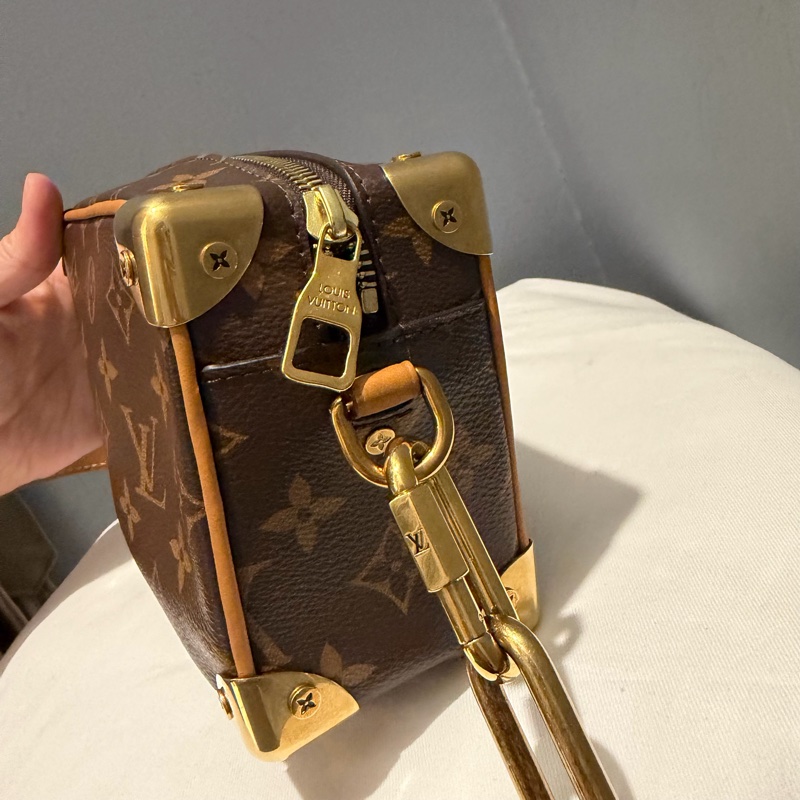 Louis Vuitton LV Mini Soft Trunk 金鏈 斜背包-34