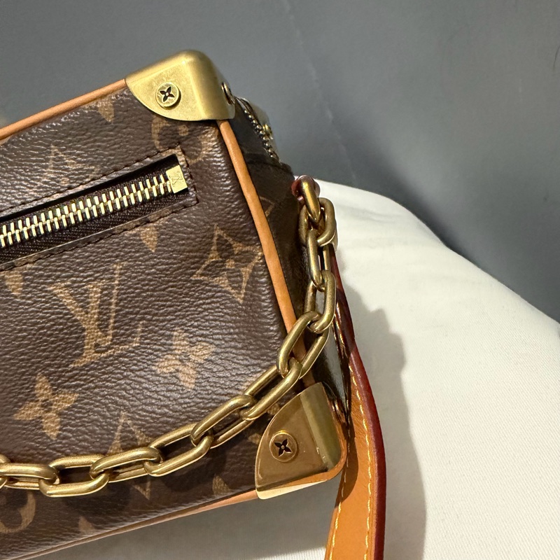 Louis Vuitton LV Mini Soft Trunk 金鏈 斜背包-37