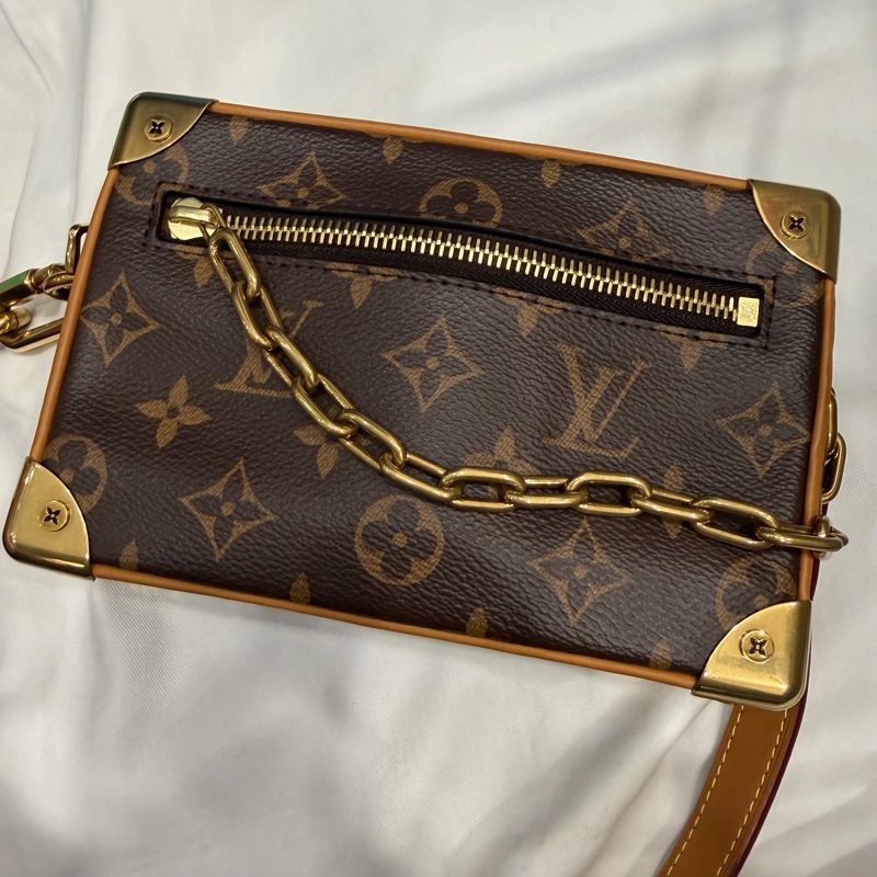 Louis Vuitton LV Mini Soft Trunk 金鏈 斜背包-40