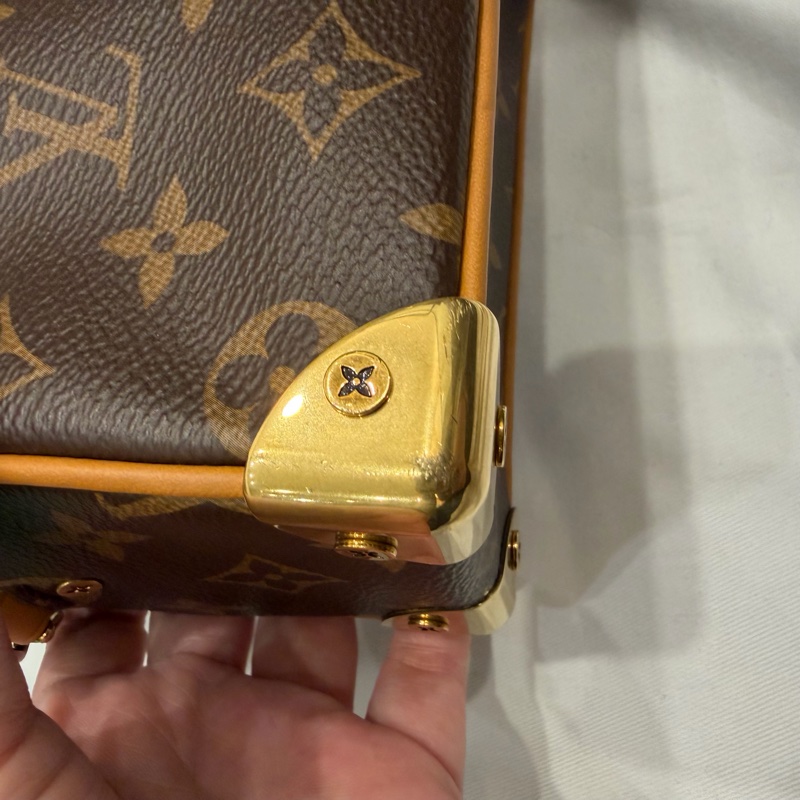 Louis Vuitton LV Mini Soft Trunk 金鏈 斜背包-41