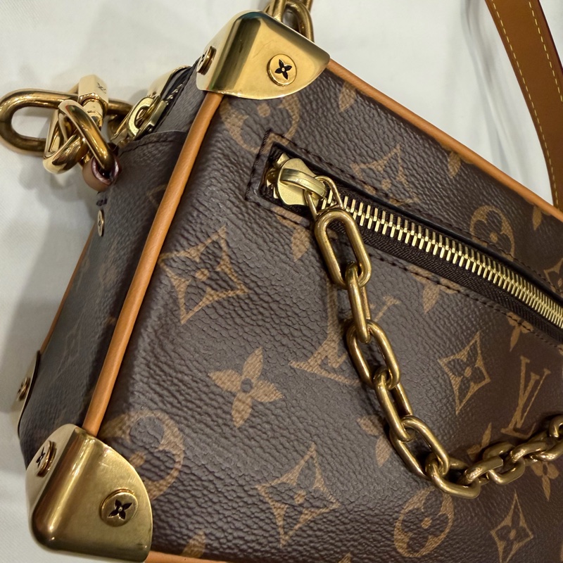 Louis Vuitton LV Mini Soft Trunk 金鏈 斜背包-46