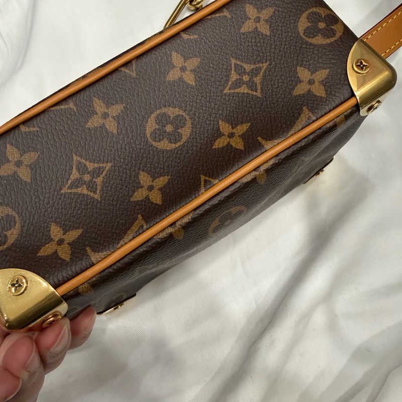 Louis Vuitton LV Mini Soft Trunk 金鏈 斜背包-49