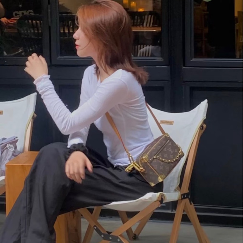 Louis Vuitton LV Mini Soft Trunk 金鏈 斜背包-53