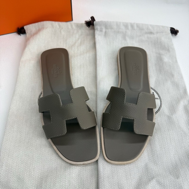 HERMES愛馬仕 Oran 圓頭 平底時尚涼拖 女款 大象灰  36碼-1