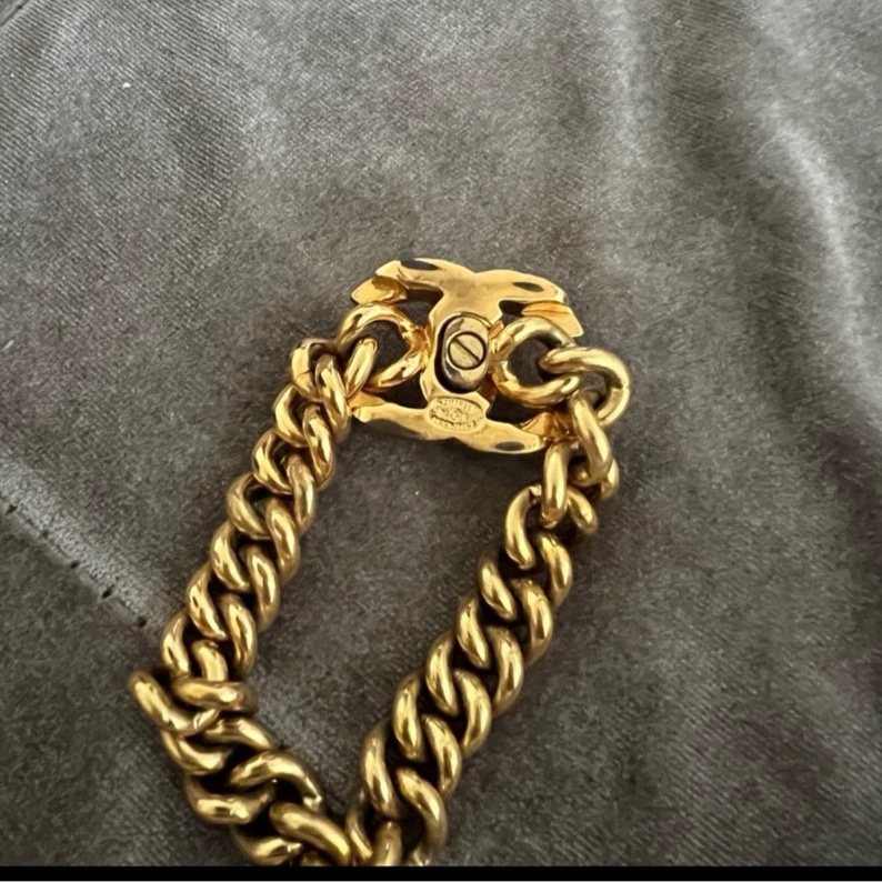 Chanel vintage 大logo書包扣 手鏈，金色給指定人下單-9