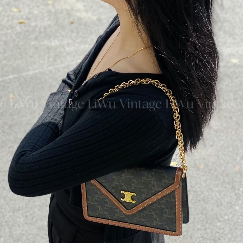 Celine賽琳 triomphe老花凱旋門信封鏈條包 尺寸19×13-3