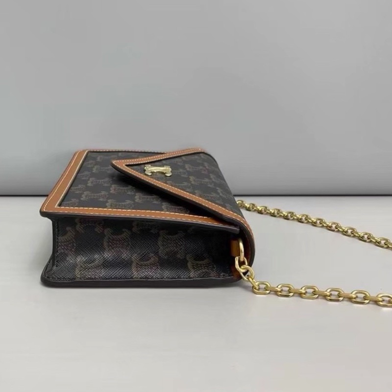 Celine賽琳 triomphe老花凱旋門信封鏈條包 尺寸19×13-12