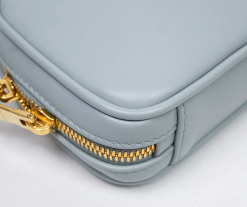 miu miu粉藍色Arcadie Mini Bag 迷你保齡球包 保齡球手袋-8