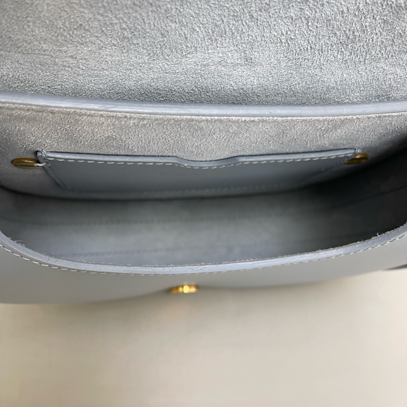 Dior迪奧Bobby小號霧霾藍全皮單肩斜挎包，97新 成色很好 尺寸17×14 附件肩帶 。-8