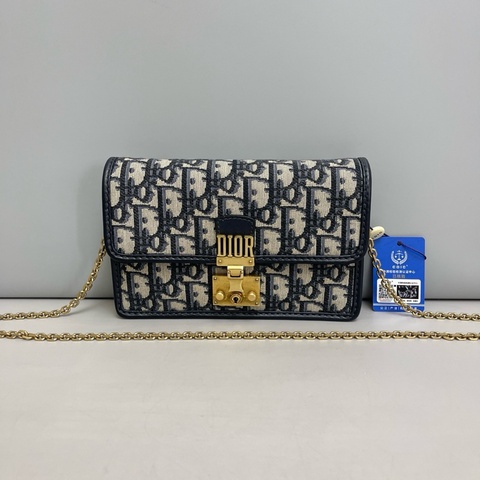 Dior迪奧addict系列老花鏈條包 ，97新 成色不錯 19*13
