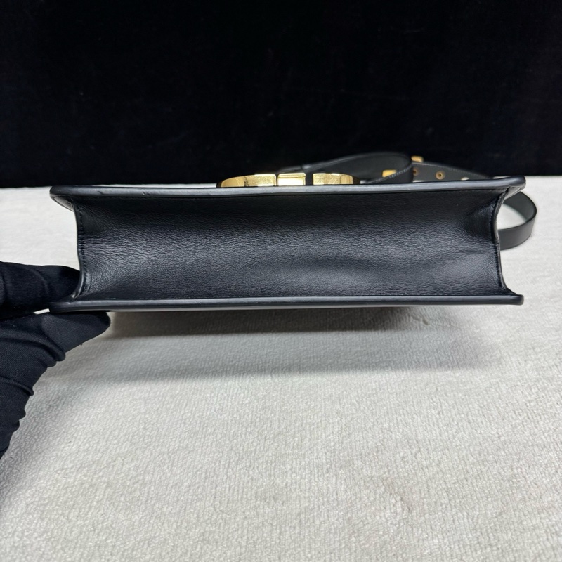 Dior迪奧 黑色全皮金扣Montaigne蒙田30-4