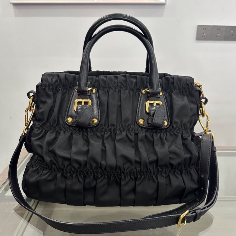 Prada普拉達 黑色金扣降落傘褶皺托特包手提包-2