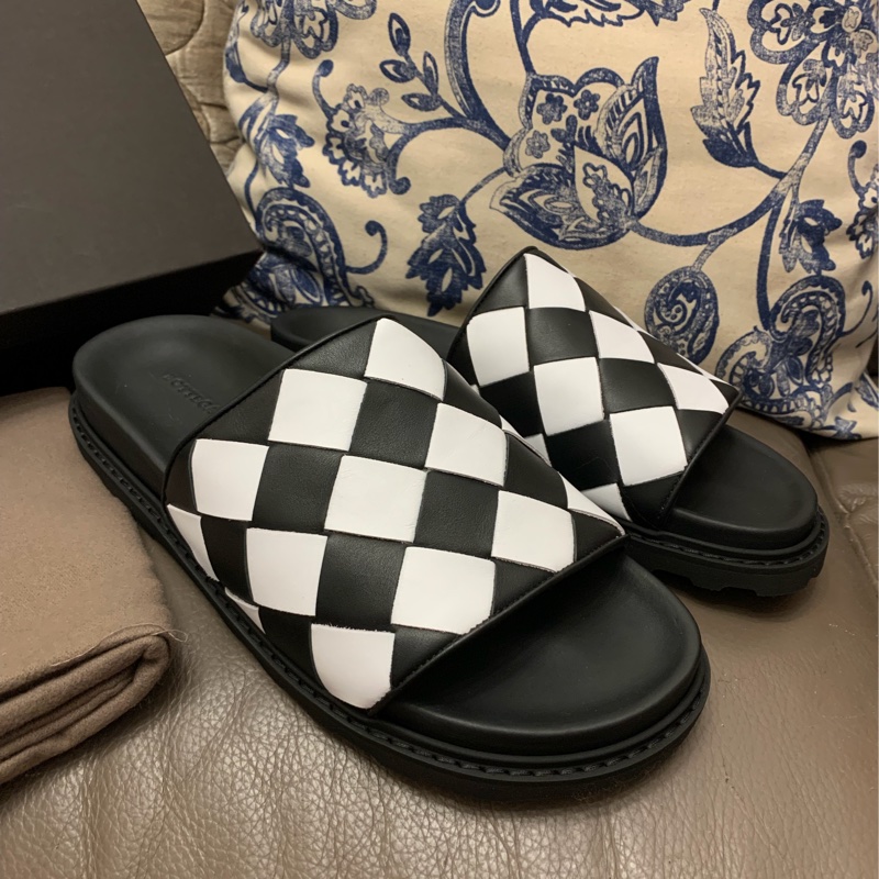 葆蝶家 編織鞋 鞋 Bottega Veneta Bv 經典黑白編織拖鞋 涼鞋 男裝 size 43-7