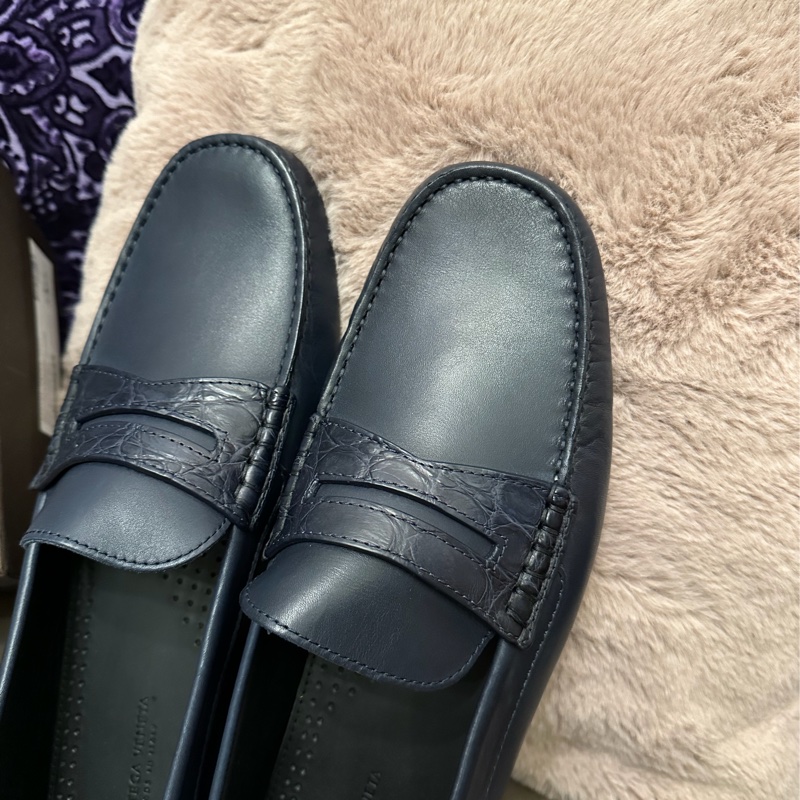 葆蝶家鞋 鱷魚皮 豆豆鞋 休閒鞋  牛皮Bottega Veneta Bv 經典 男裝 size 43-8