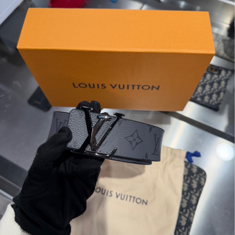 全新🌟Louis Vuitton LV 灰色老花腰帶-1