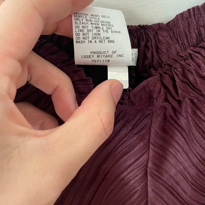 ▪️富貴選物FUGUEI▪️PP  三宅一生 巧克力紅 經典造型 異形七分褲-7