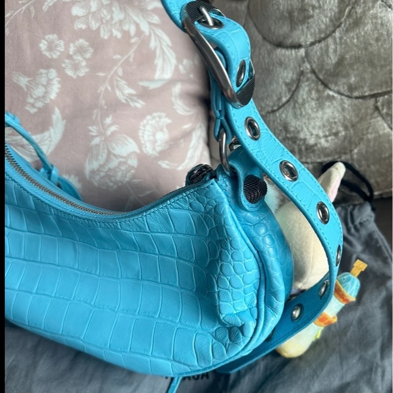 巴黎世家 月牙包 托特包 機車包 鱷魚牛皮壓紋 斜挎包 斜挎包 腋下包 有專櫃收據副本 balenciaga Le Cagole crossbody bag shoulder bag-11