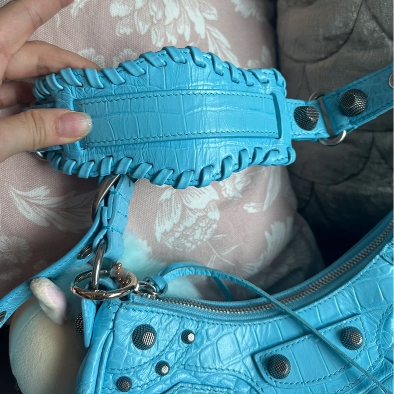 巴黎世家 月牙包 托特包 機車包 鱷魚牛皮壓紋 斜挎包 斜挎包 腋下包 有專櫃收據副本 balenciaga Le Cagole crossbody bag shoulder bag-18