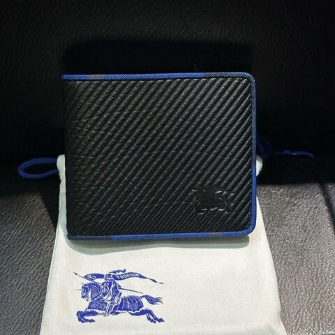 💎Han's house精品服飾💎BURBERRY 戰馬 壓紋 小牛皮 短夾