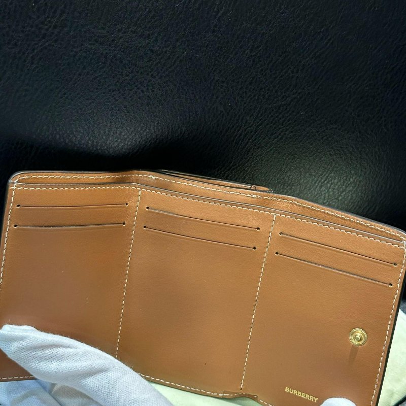 💎Han's house精品服飾💎BURBERRY 格紋 LOGO 格紋 三折 中 短夾 零錢袋 原價19500-3