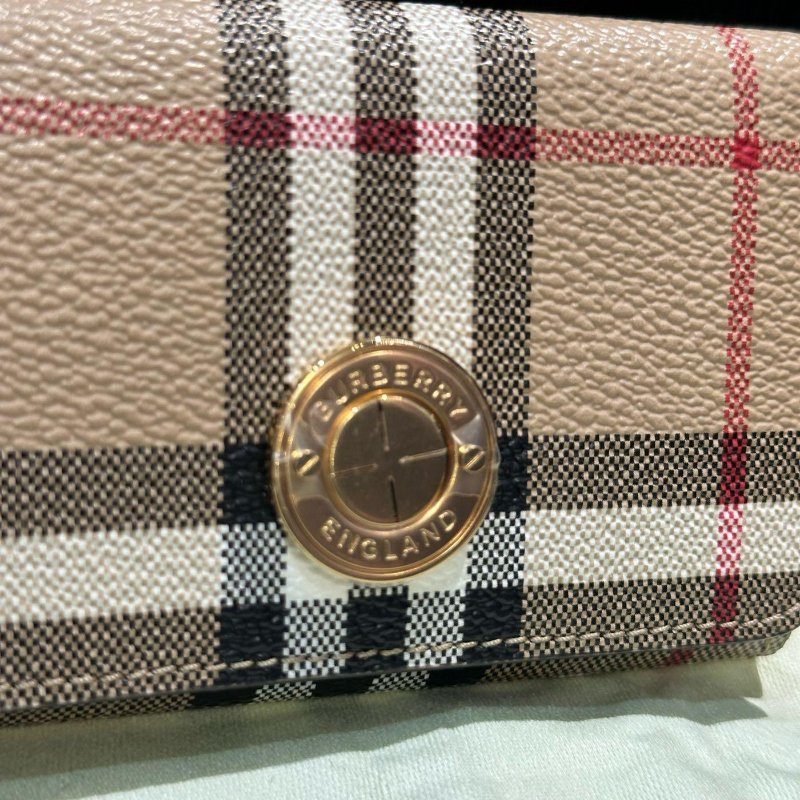 💎Han's house精品服飾💎BURBERRY 格紋 LOGO 格紋 三折 中 短夾 零錢袋 原價19500-6