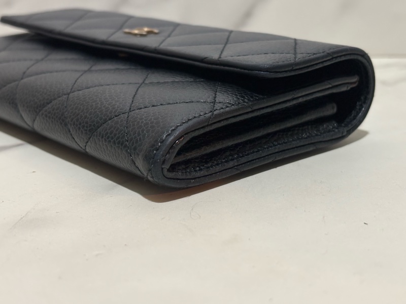 Chanel 金扣平扣長夾-18