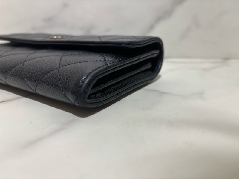 Chanel 金扣平扣長夾-19