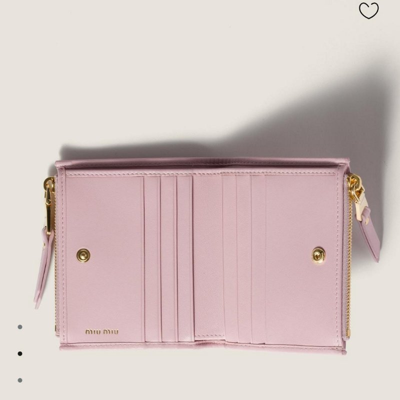 💎Han's house精品服飾💎MIU MIU Matelass 納帕皮 雙拉鍊 對釦式 短夾 義大利製 現貨 全配 原價27000-6