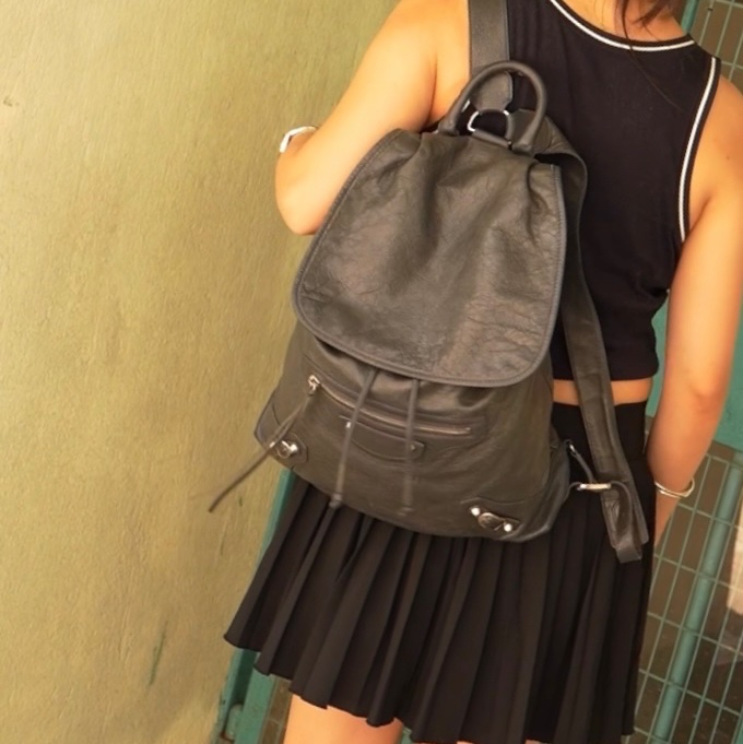 巴黎世家 後背包 雙肩包 機車包 灰色 男生女生可用 油蠟牛皮 皮革 balenciaga city backpack grey-6