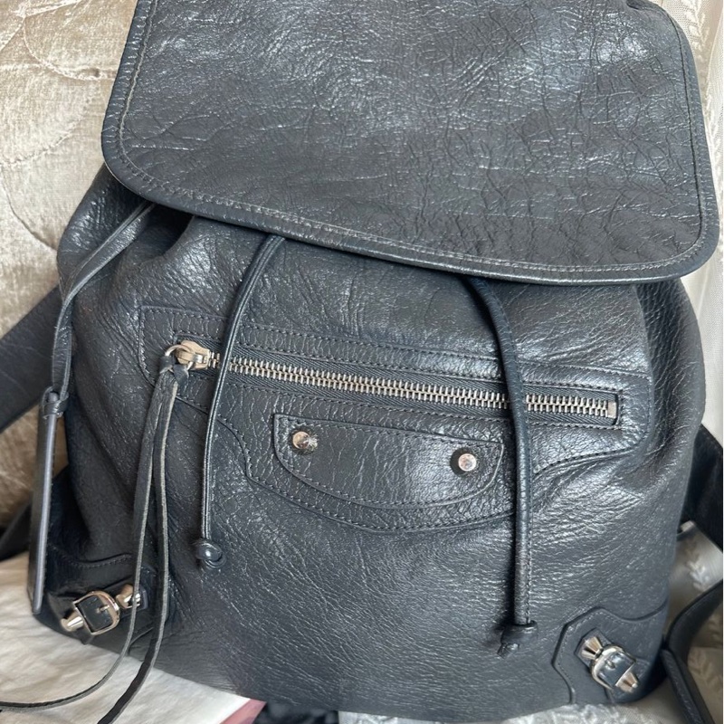 巴黎世家 後背包 雙肩包 機車包 灰色 男生女生可用 油蠟牛皮 皮革 balenciaga city backpack grey-9