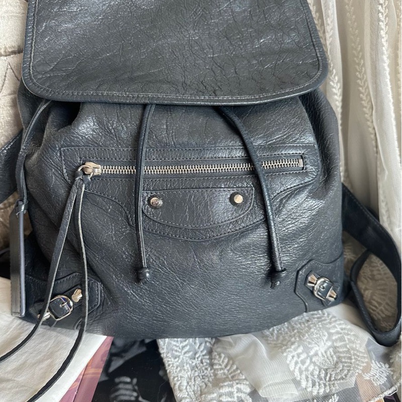 巴黎世家 後背包 雙肩包 機車包 灰色 男生女生可用 油蠟牛皮 皮革 balenciaga city backpack grey-10