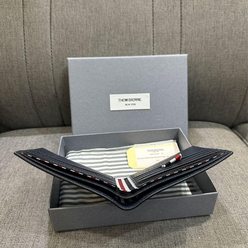 💎Han's house精品服飾💎 Thom Browne TB 4杆 荔枝皮 短夾 原價13900-1