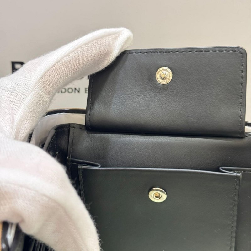 💎Han's house精品服飾💎 BURBERRY 格紋 短夾 卡包 零錢袋-2