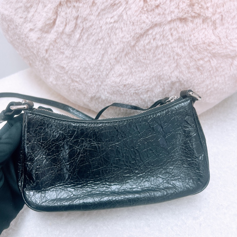 Balenciaga le cagole mini 黑色機車腋下包-6