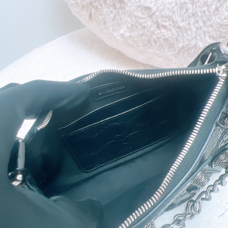 Balenciaga le cagole mini 黑色機車腋下包-9