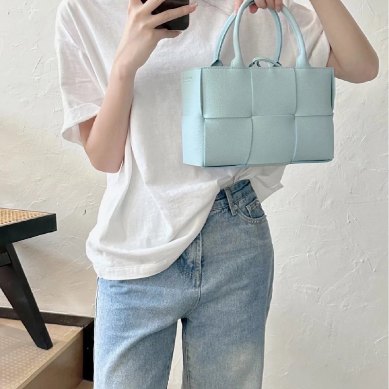 BV葆蝶家！芯片款Arco mini tote新款托特包-1