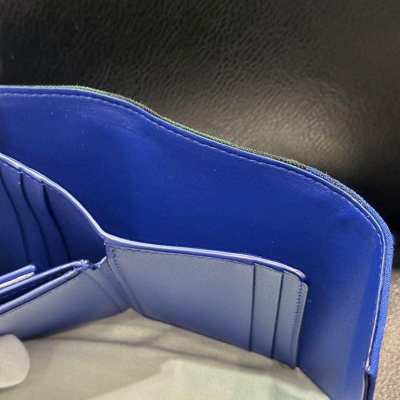 💎Han's house精品服飾💎BURBERRY 格紋 羊皮 二折 短夾 現貨 原價20000-5