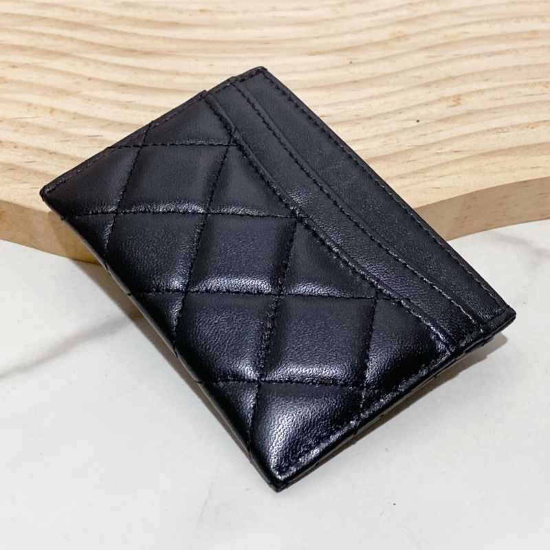 Chanel 黑金羊皮卡包-2