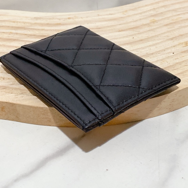 Chanel 黑金羊皮卡包-4