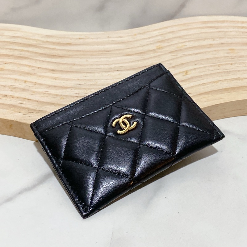 Chanel 黑金羊皮卡包-5