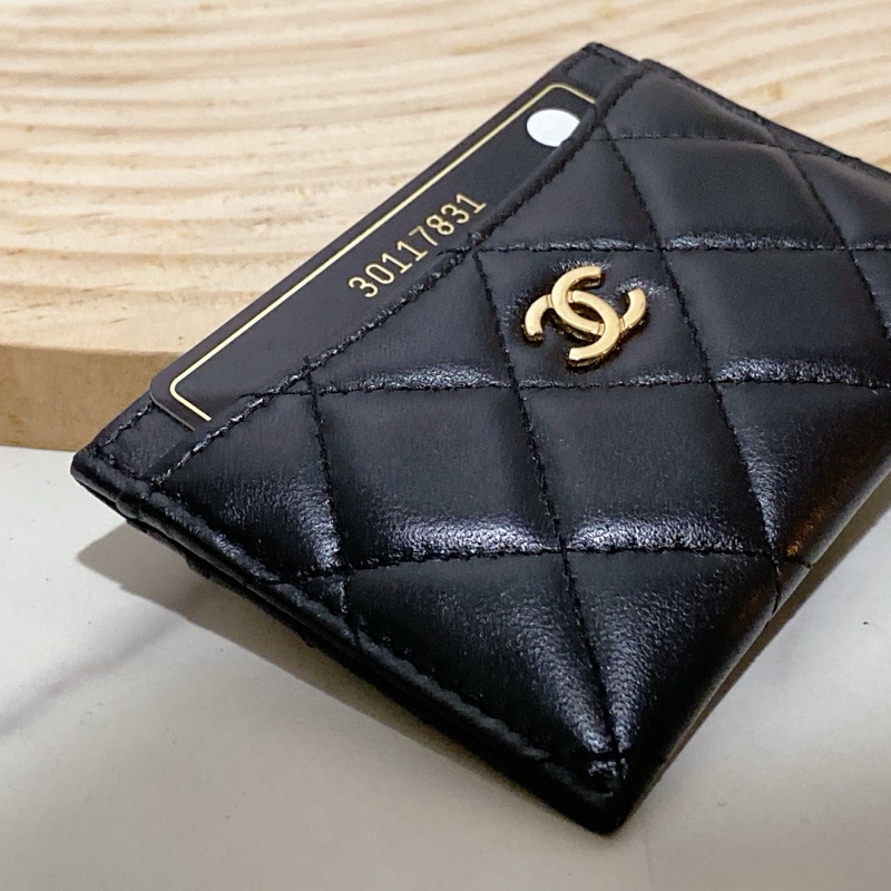 Chanel 黑金羊皮卡包-8