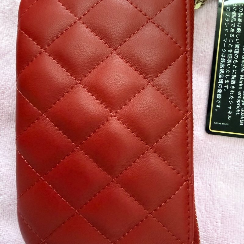 CHANELㄧ字拉鍊（鏈）零錢包-1